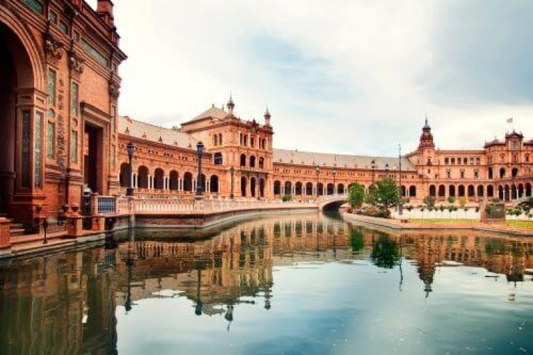 Citytrip Sevilla – 3d in het hartje van het centrum incl. vluchten & ontbijt