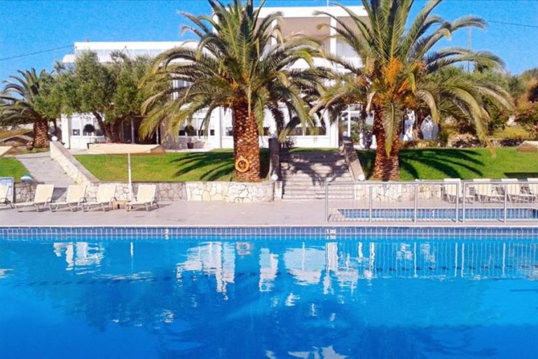 Complete zonvakantie in Chalkidiki obv van halfpension. Incl. Vluchten