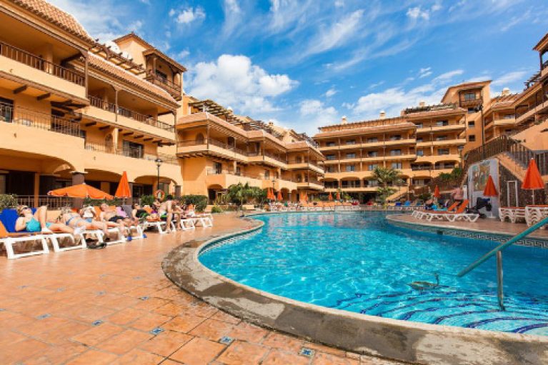 Te laatWeekje Tenerife in de stralende zon. All-in 4-sterren, incl. vluchten