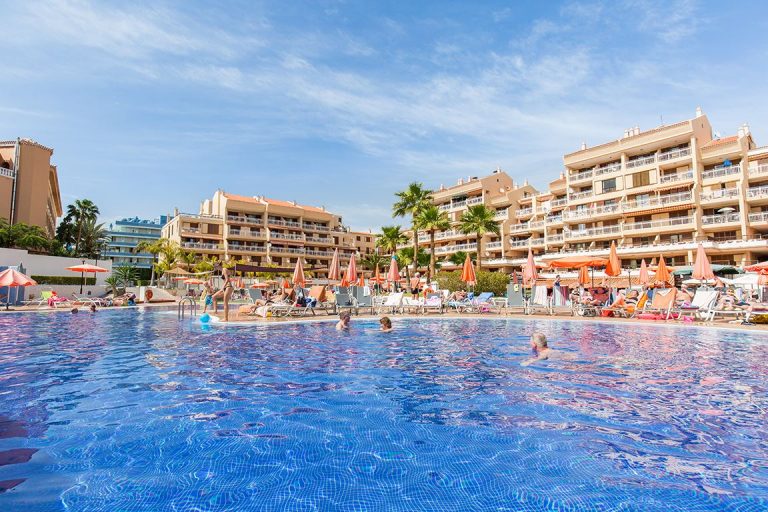 Goedkoop!🔥 Complete zonvakantie naar Tenerife incl. vluchten & transfers