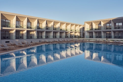 Nazomeren in Zakynthos! Top super all-inclusive 4-sterren hotel. Incl. vluchten