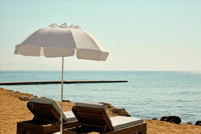 Mega CORFU topper! 8 dagen ZONVAKANTIE voor het hele GEZIN. Incl. vluchten