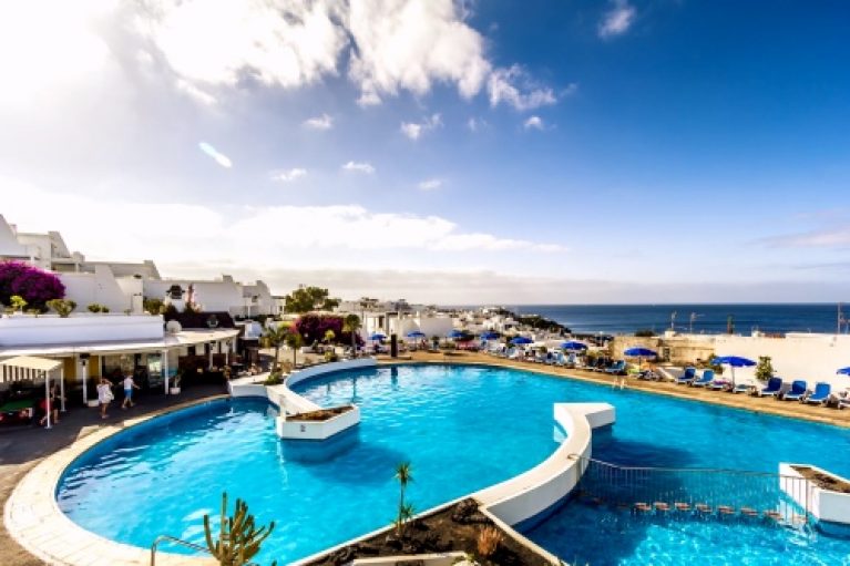 Goedkope zonvakantie naar LANZAROTE in leuk appartement. incl. vluchten