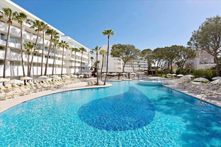 Top kindvriendelijke zonvakantie voor de gehele Familie naar MALLORCA aan -50% incl. vluchten