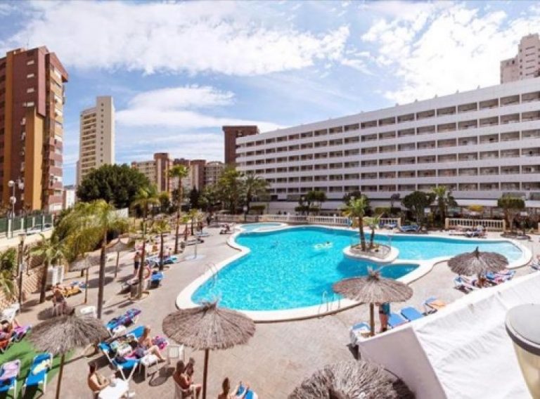 Ola! 8 dagen halfpension naar het fantastische Benidorm. incl. vluchten
