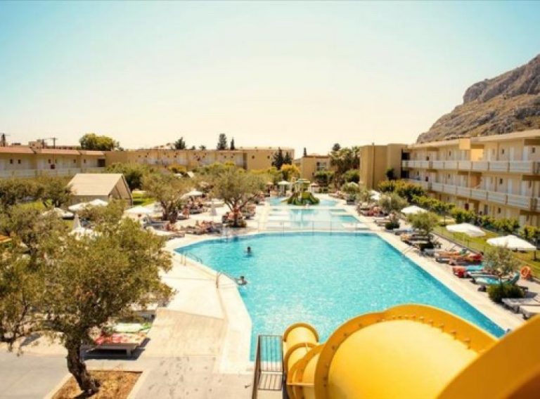 Met hele Familie naar Rhodos in leuk hotel. Incl. Halfpension en vluchten. Laatste Kamers!!!