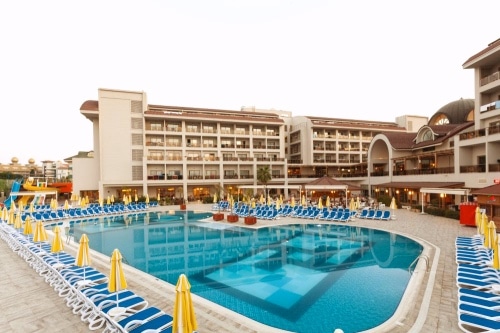 Heerlijke ALL-INCLUSIVE nazomer vakantie naar ANTALYA-SIDE in 5* hotel