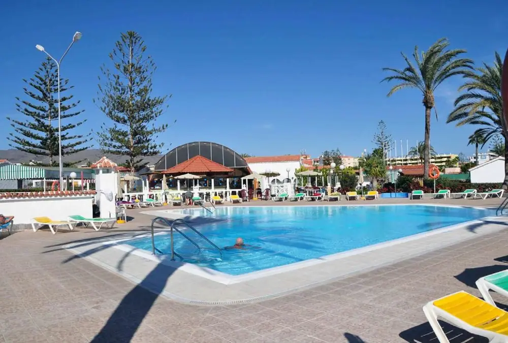 Los Arcos Bungalows