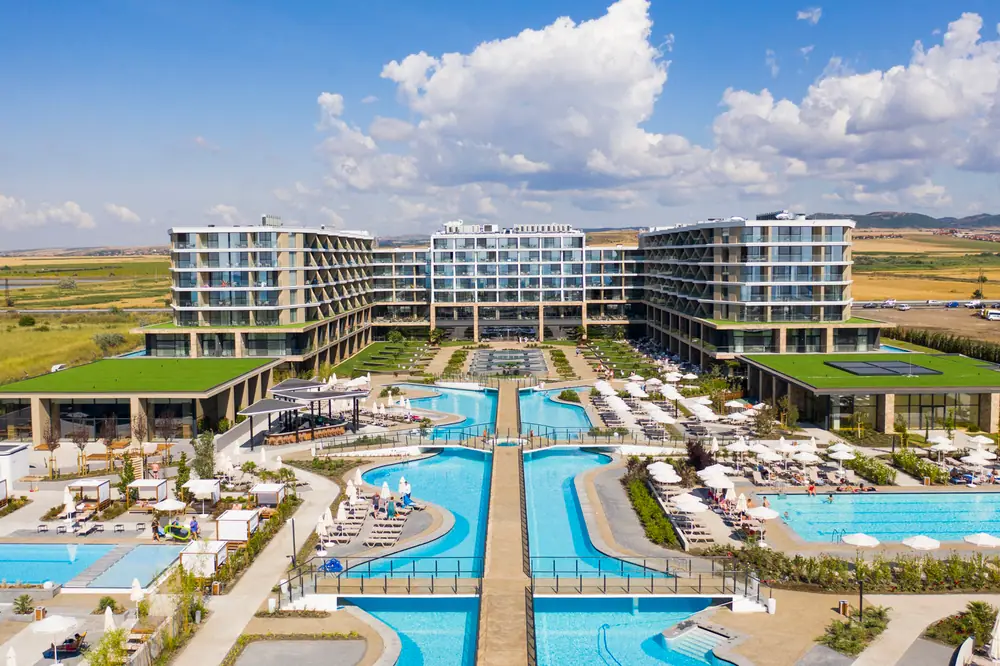 Wave Resort