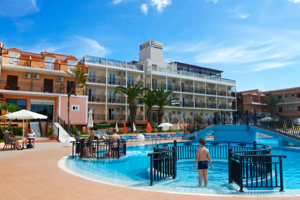 Alexander Hotel
