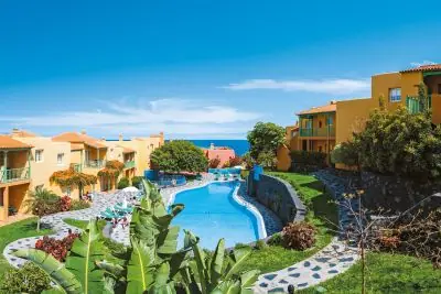 Apartamentos La Caleta