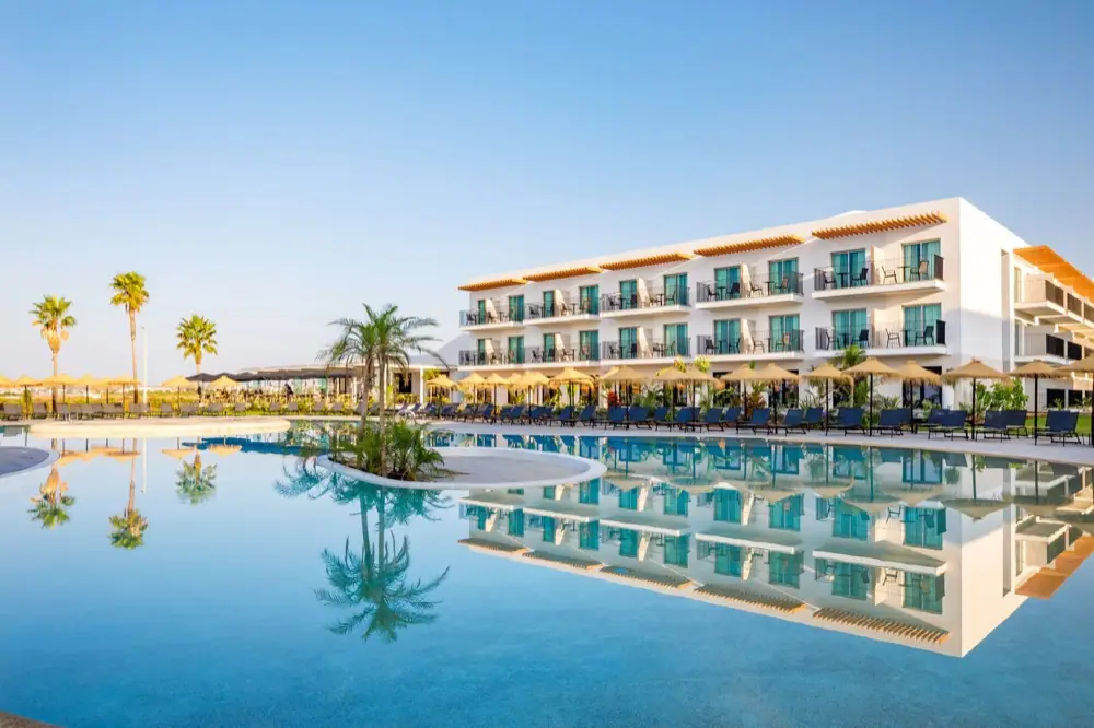 Cabanas Park Hotel