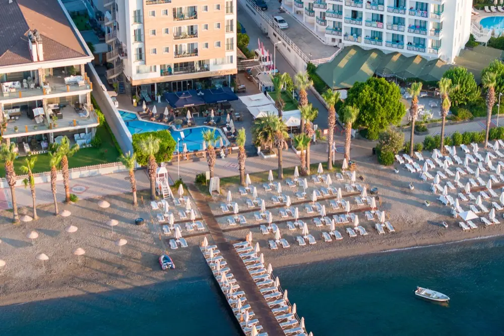 Cettia Beach