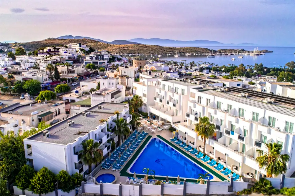 Club Shark Hotel