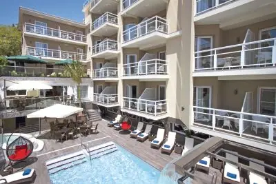 El Tiburon Hotel Boutique