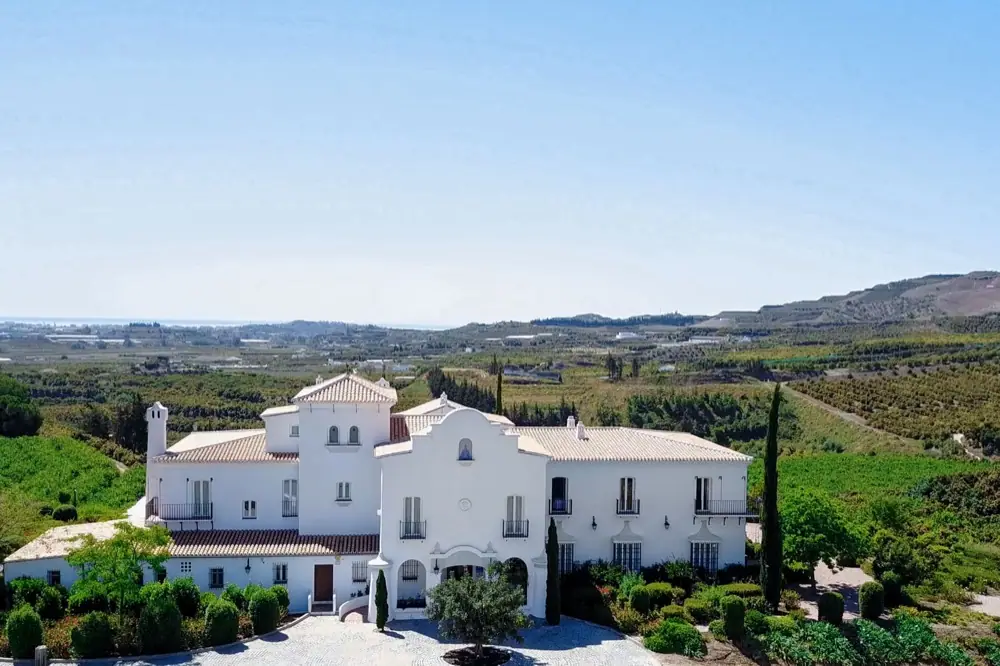Fly&Go B Bou Cortijo Bravo