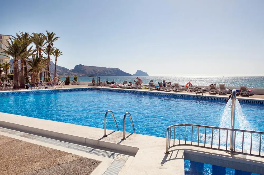 Hotel Cap Negret – inclusief huurauto