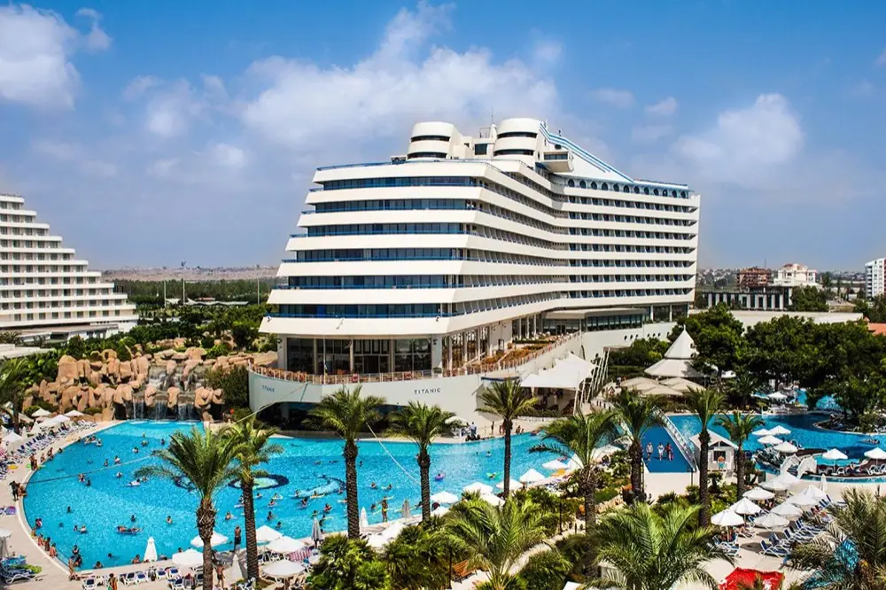 Hotel Titanic Beach Lara