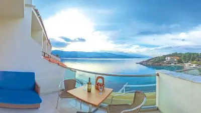Samos Bay