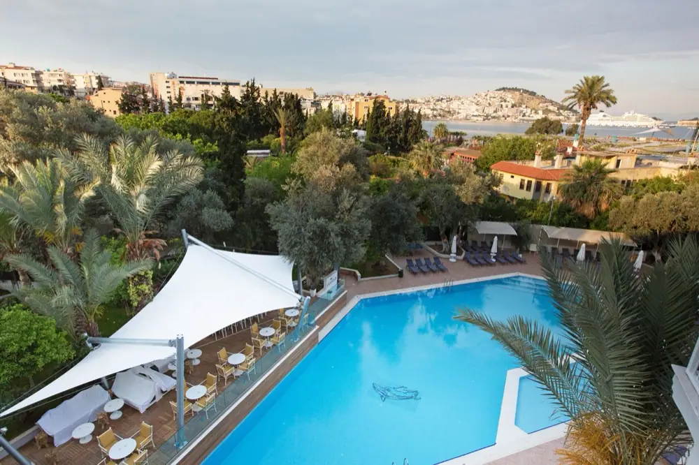 Sentido Marina Suites