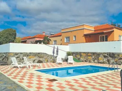 Sunset House