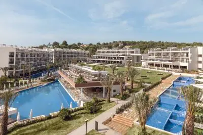 Zafiro Palace Palmanova (halfpension of All Inclusive)