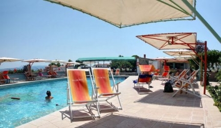Complete zon- en uitrustvakantie op het Griekse eiland Lesbos.